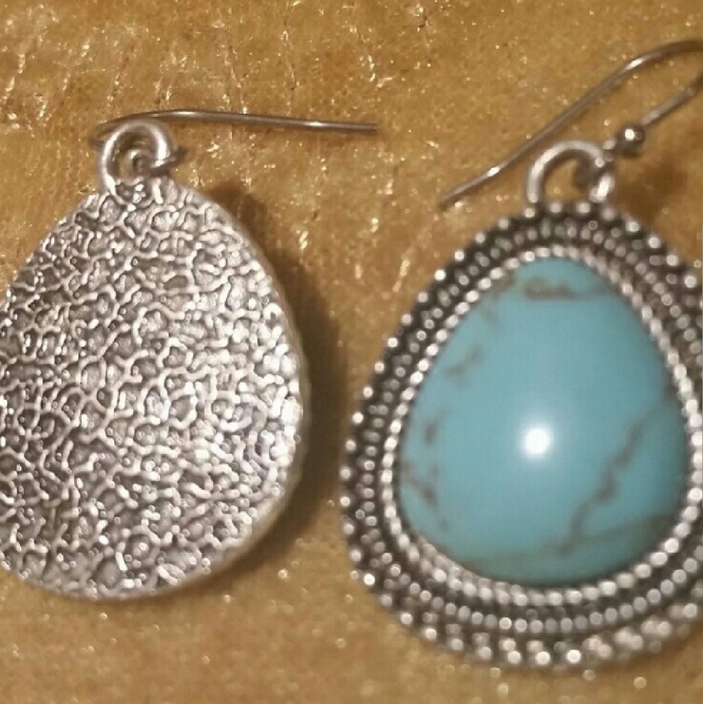 Lucky Brand Bohemian Drop Dangle Earrings W/a semi Precious Turquoise Stone 1"x1 - Picture 3 of 5
